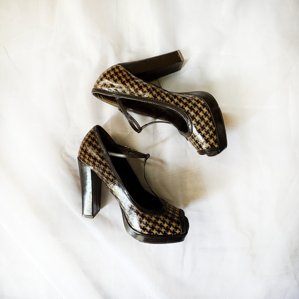Anne Michelle Brown Black Houndstooth Peep Toe Stiletto 4.5" Heel In Size 6